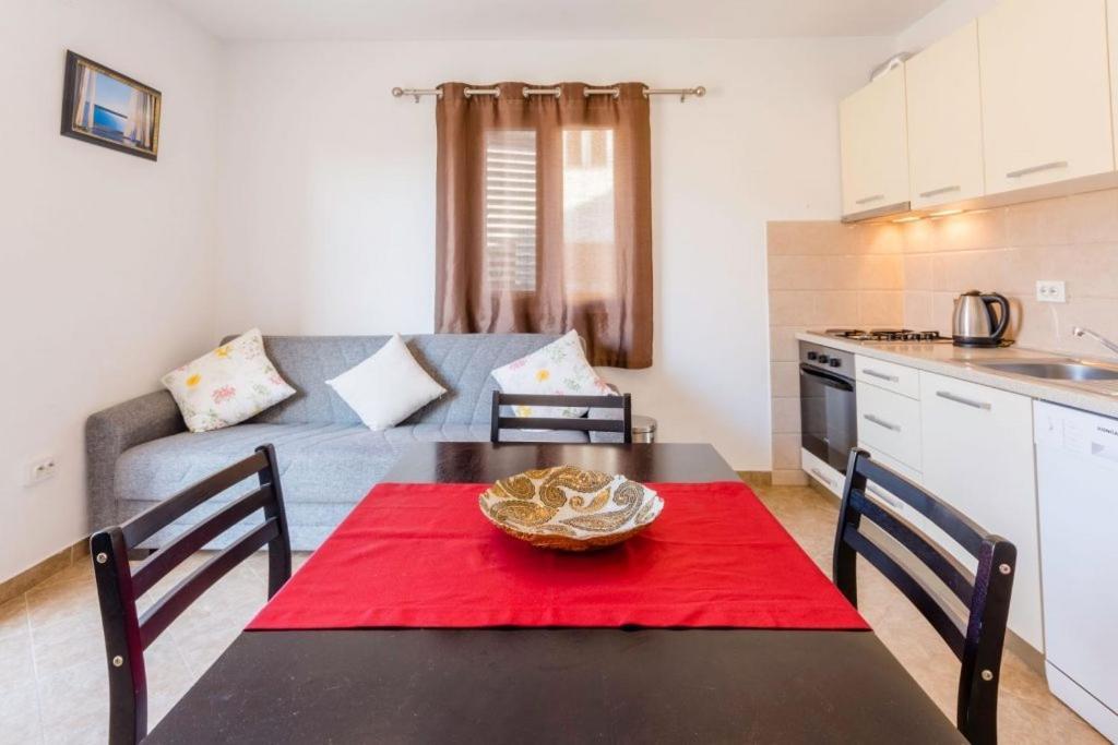 Apartments With A Parking Space Supetar, Brac - 16294 Kamer foto